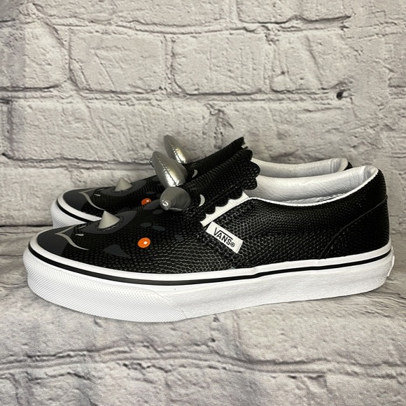 NWOT Vans Triceratops Slip-On - Size 2.5 Kids - Picture 9 of 14